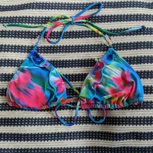 Guess Ruffled Abstract/Multi Triangle Bikini Top, Small